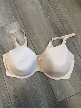 Wonderbra Light Nude Seamless Underwire Bra
